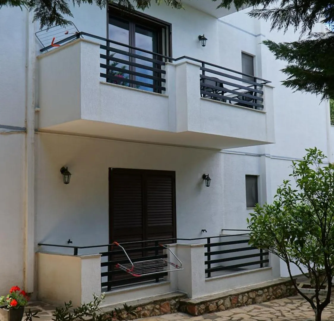 Hotel Natali Dhermi
