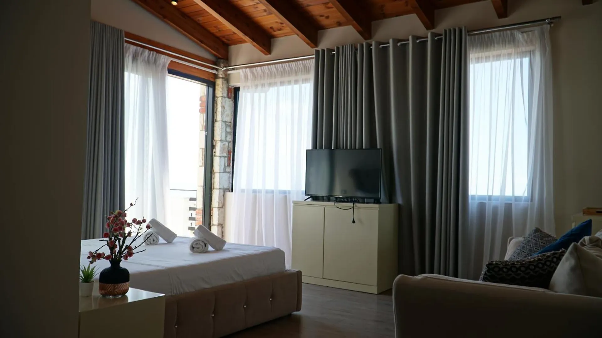 Hotel Natali Dhermi