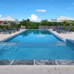 https://hotel-crawlbay-suites.comcaribbean.com