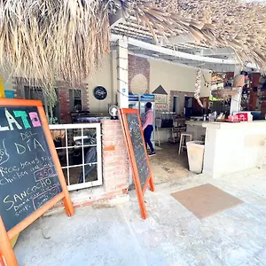 https://atlantic-suites-great-location-beach-restaurants-and-bars.greaterantilleshotels.net