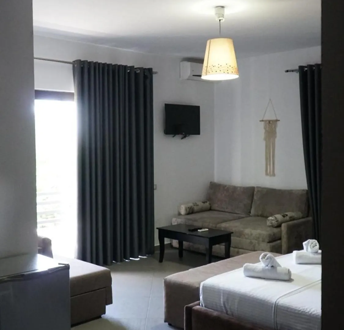 Hotel Natali Dhërmi 0*,